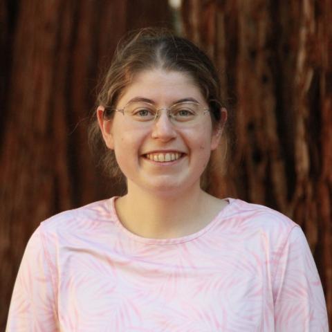 headshot of Sara Fridovich-Keil